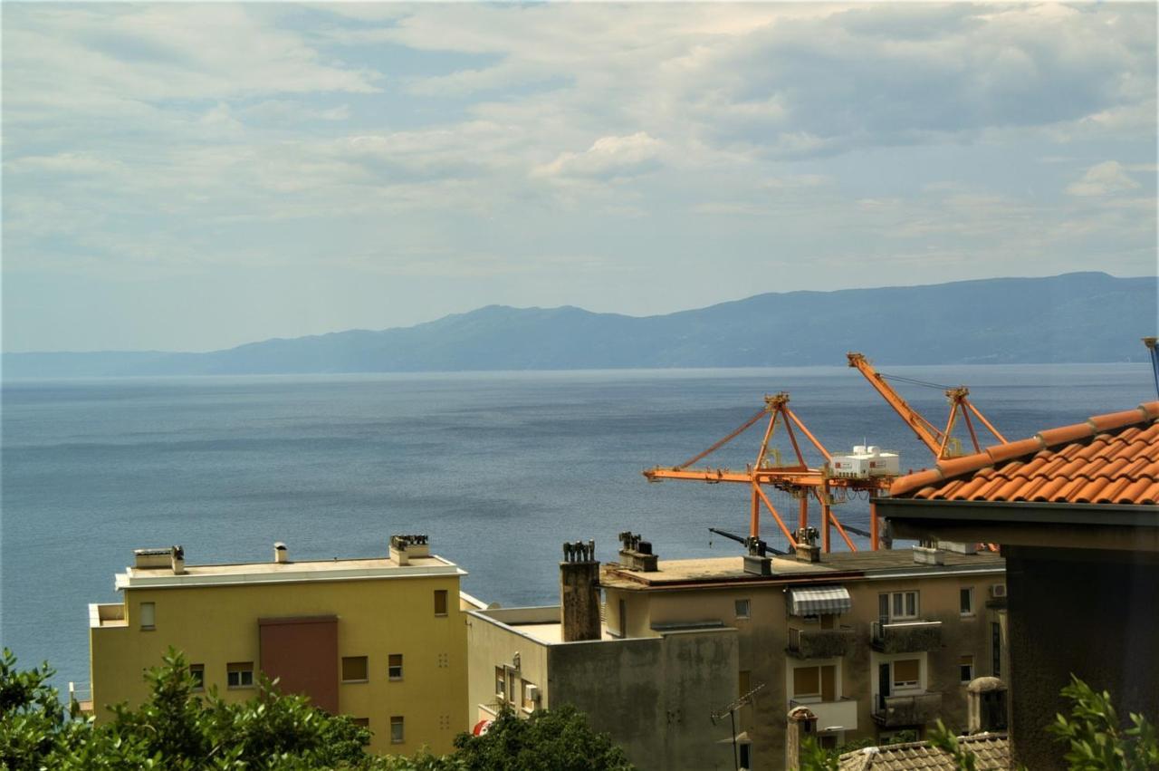Sea Flower Apartment Rijeka Ngoại thất bức ảnh