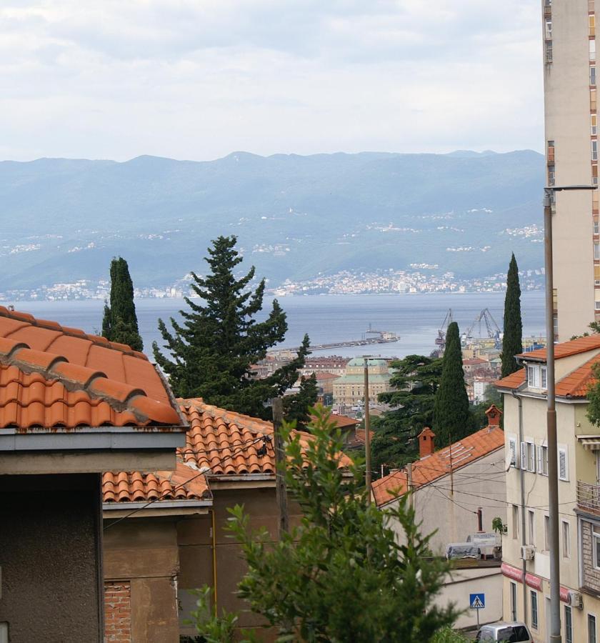 Sea Flower Apartment Rijeka Ngoại thất bức ảnh